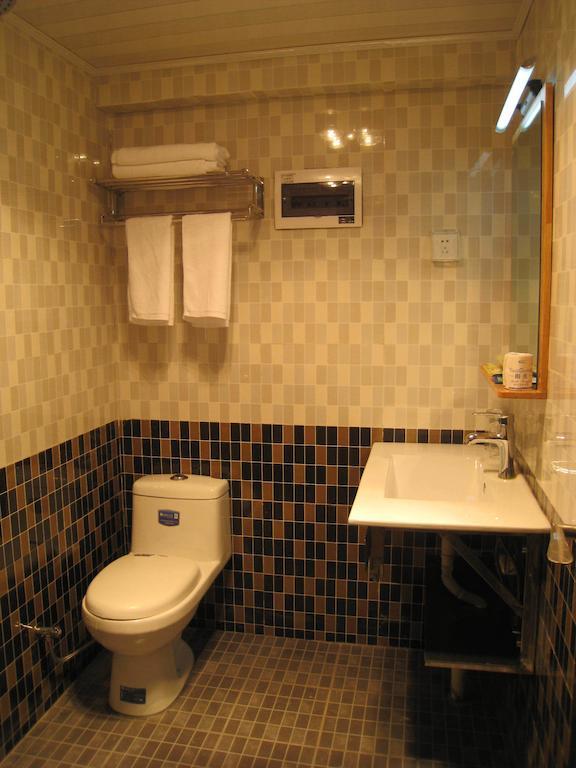 Chun Tian Hui Gu Holiday Hotel Куньмин Номер фото