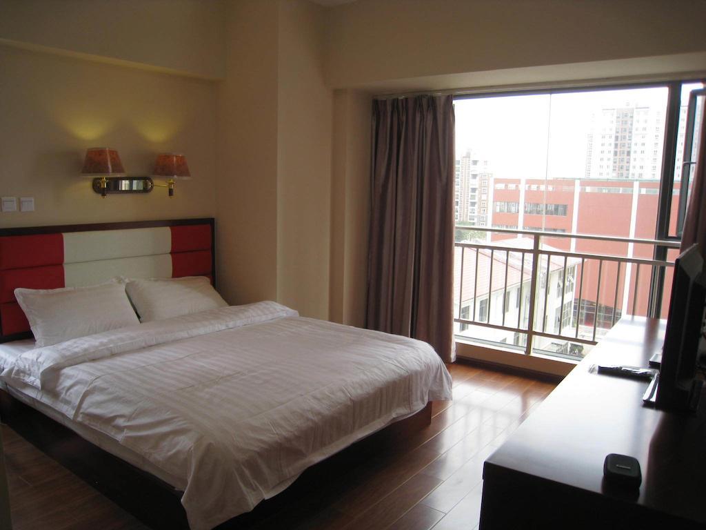 Chun Tian Hui Gu Holiday Hotel Куньмин Номер фото